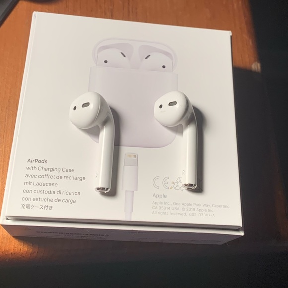 Right Apple AirPod - Picture 1 of 1